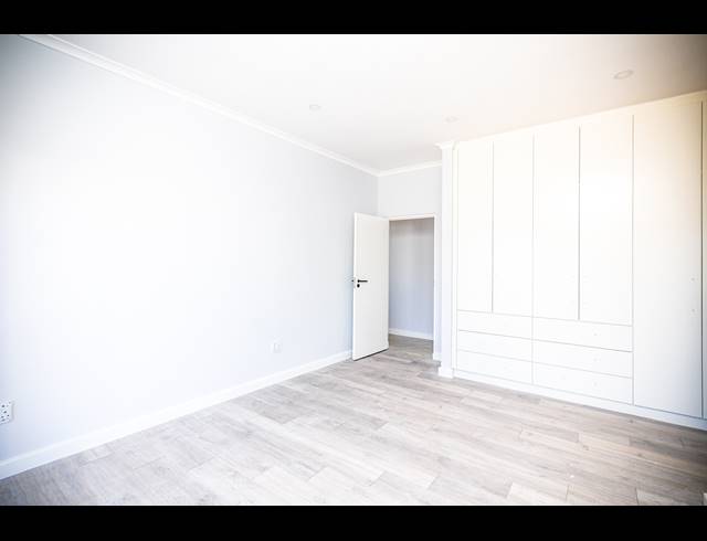 4 BEDROOM FREEHOLD FOR SALE IN SANDOWN